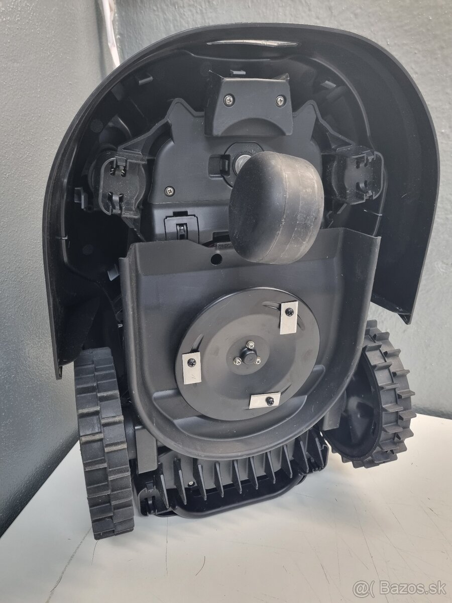 Inteligentna roboticka KOSACKA Riwall PRO RRM 950 APP - 12