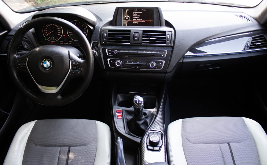 BMW 116i z roku 2011 - 12