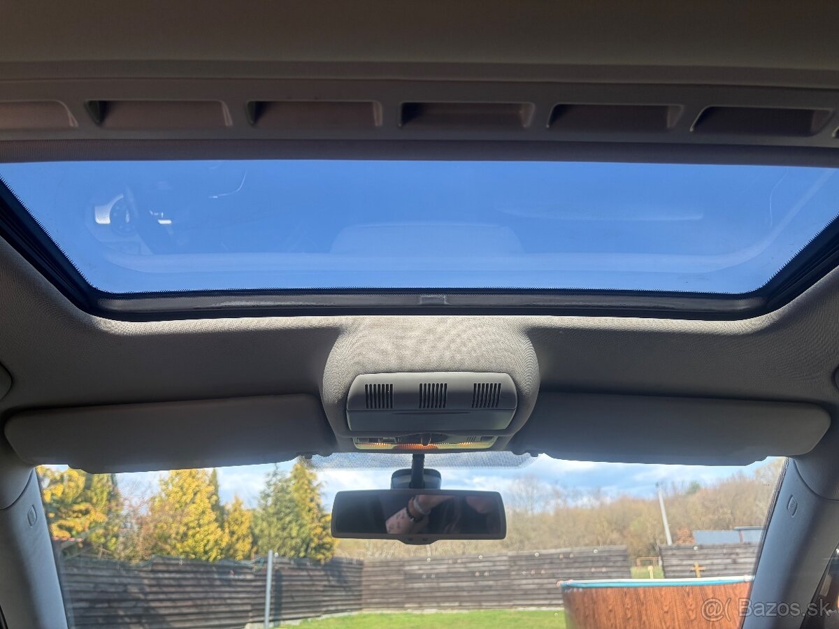 Škoda octavia combi 2.0 TDI automat - 12