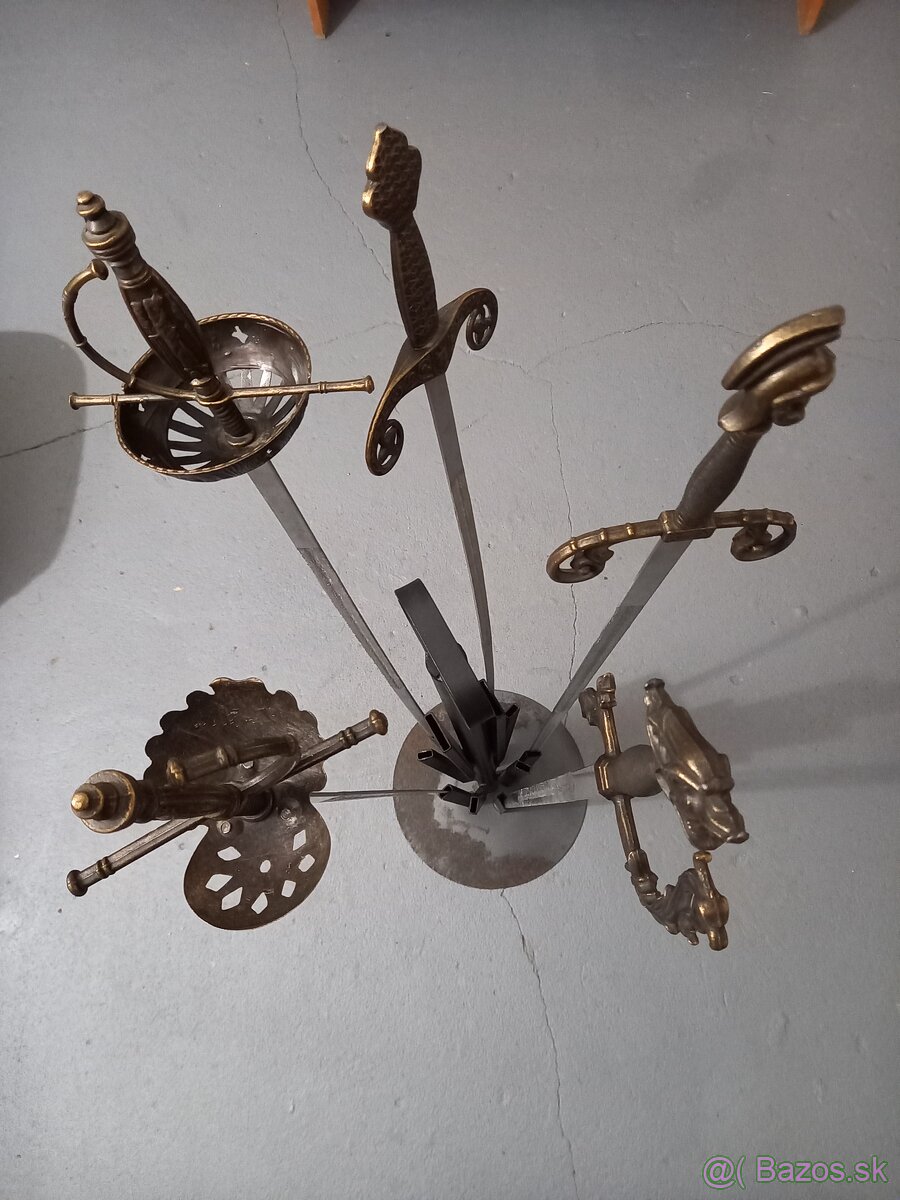 Sada šablí 5ks zo stojanom - 12