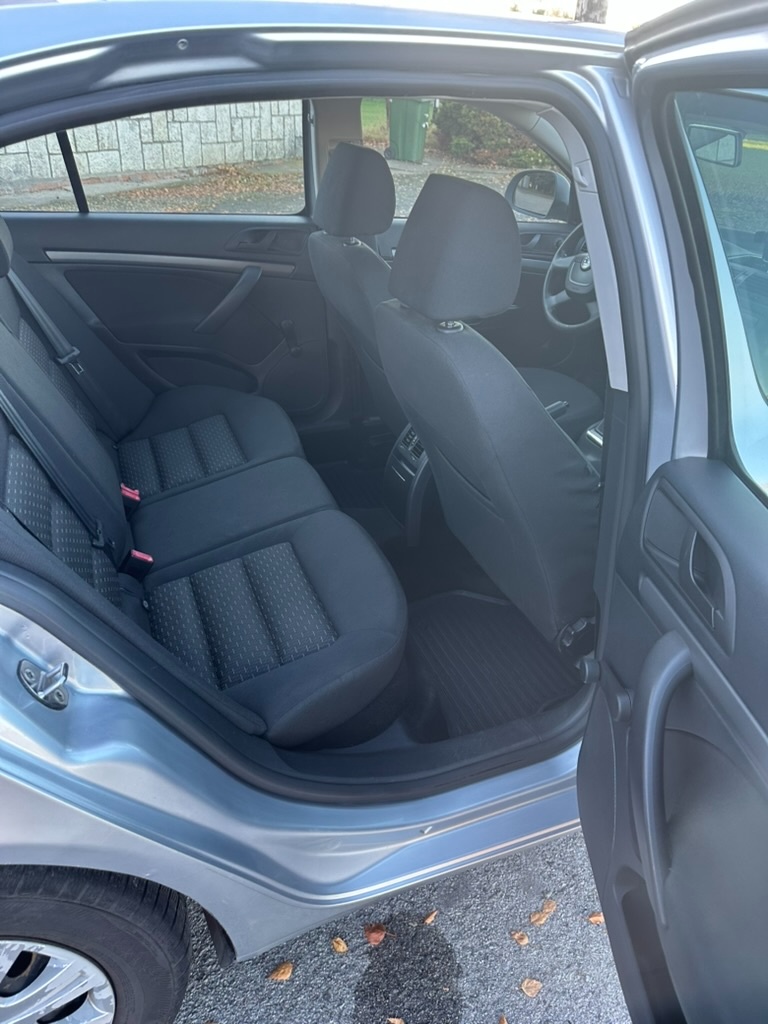 Škoda Octavia 2 facelift 1.6 TDI (77 kW), 2010, 189 tis. km - 12