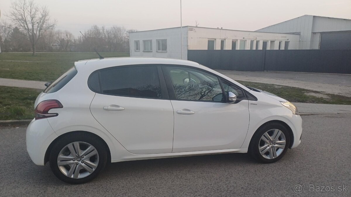 Peugeot 208 6/2018 Nová TK+EK do 2/2028 - 12