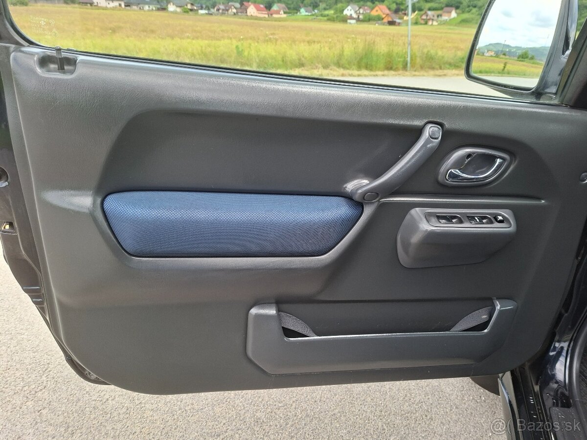 Suzuki Jimny 1,3 benzín SPECIAL - 12