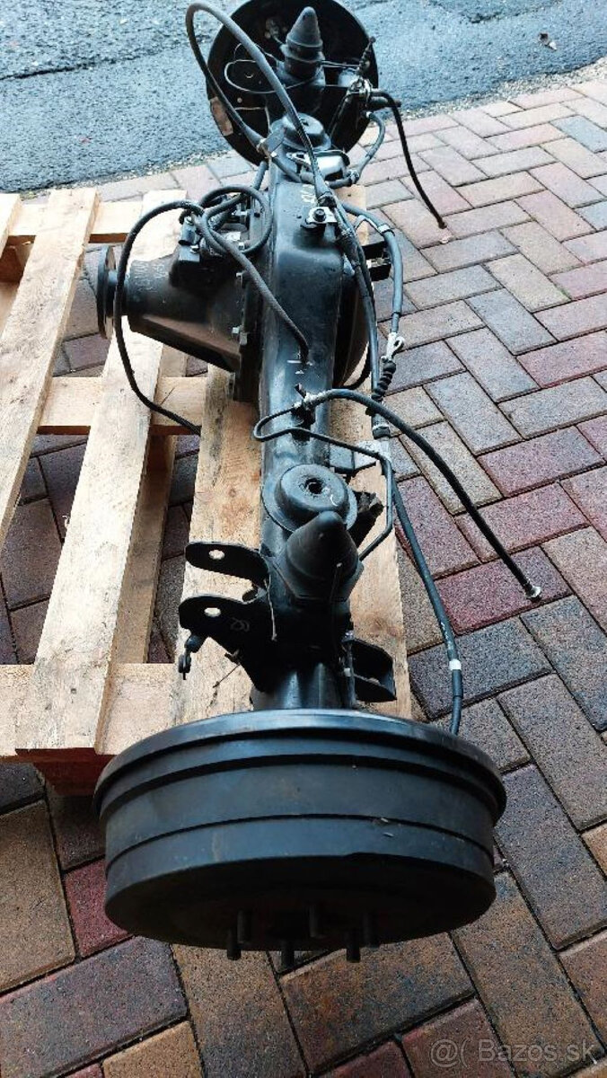 Poloosa,brzdič,těhlice Nissan Navara/Nissan Pathfinder - 12