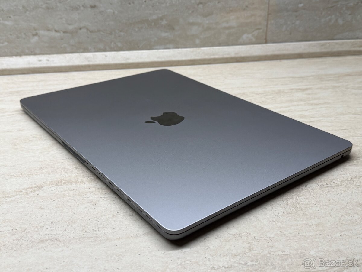 MacBook Air 15,3", M3, 16GB, 512GB - 12