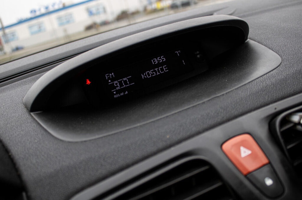 Renault Fluence 1.6 16V 81kW MT/5 - 1. majiteľ - 12