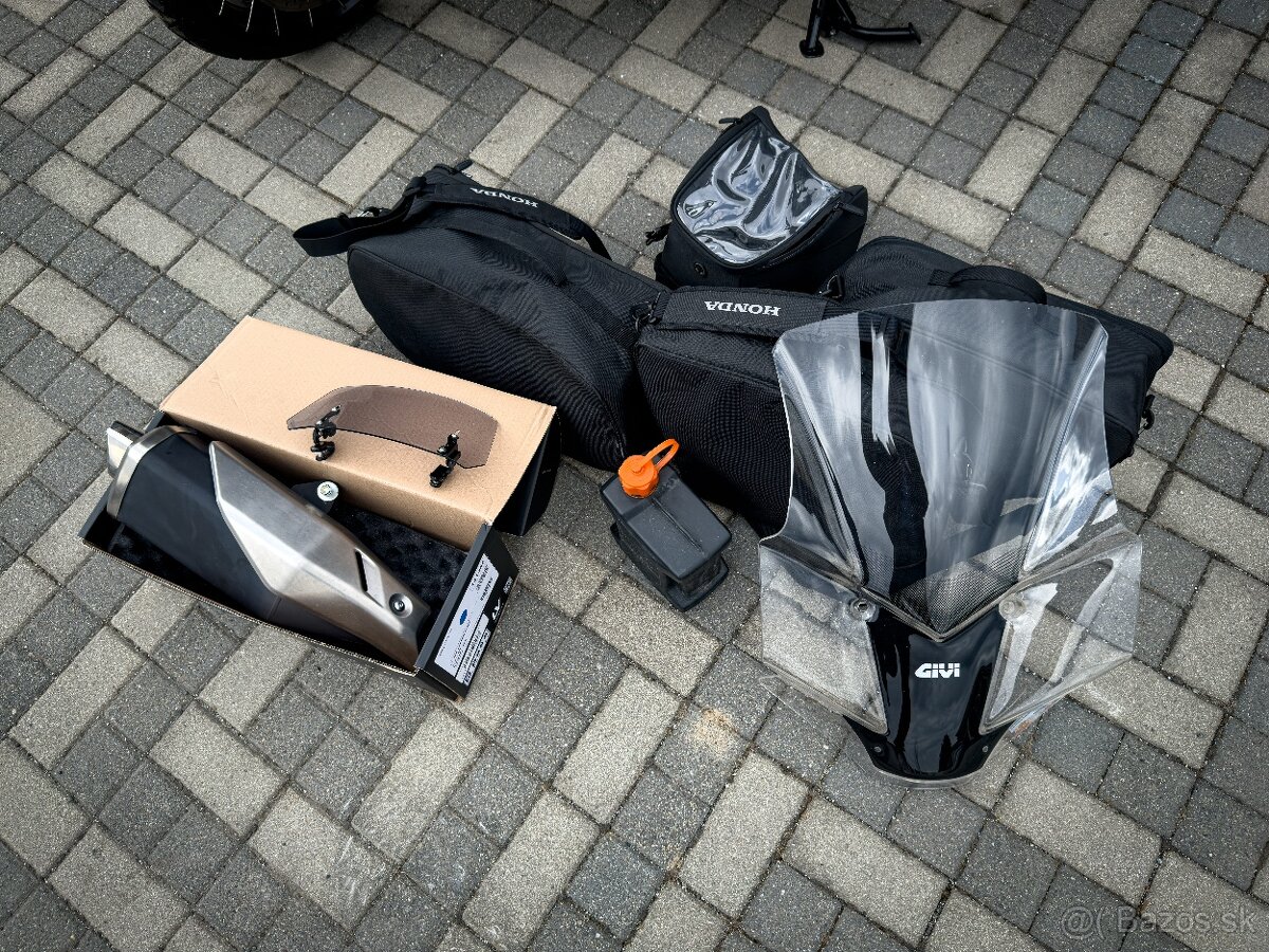 Honda X-ADV 750 - 12