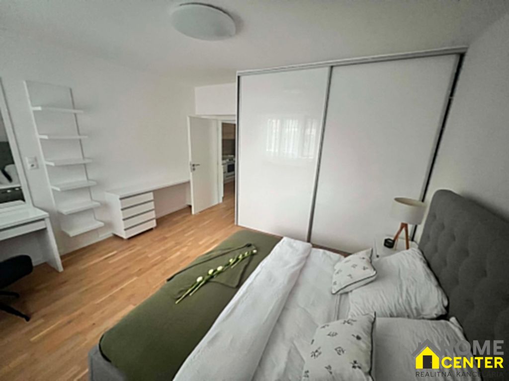 PREDAJ 3 izbový, tehlový byt v centre - KOMÁRNO - 12