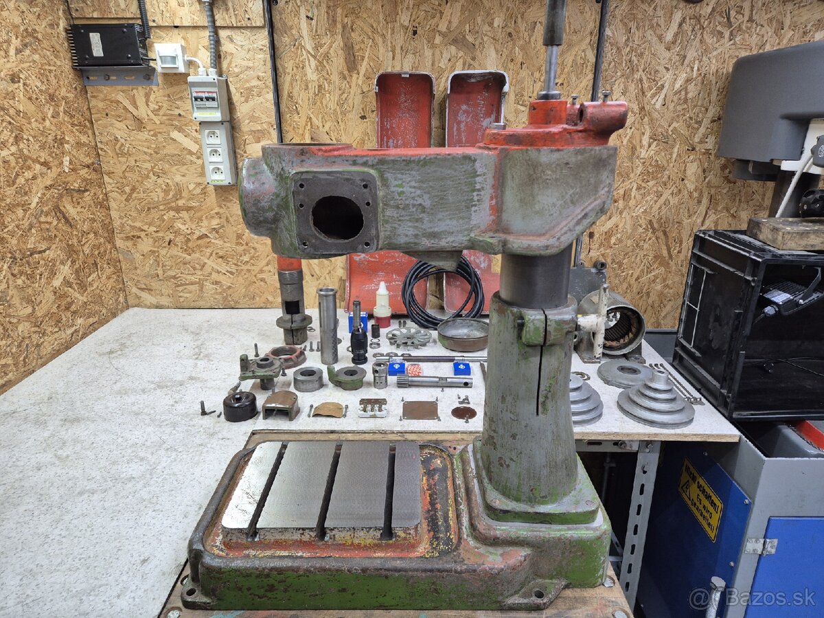 Vŕtačka jihokov hustopeče V-16 - 12