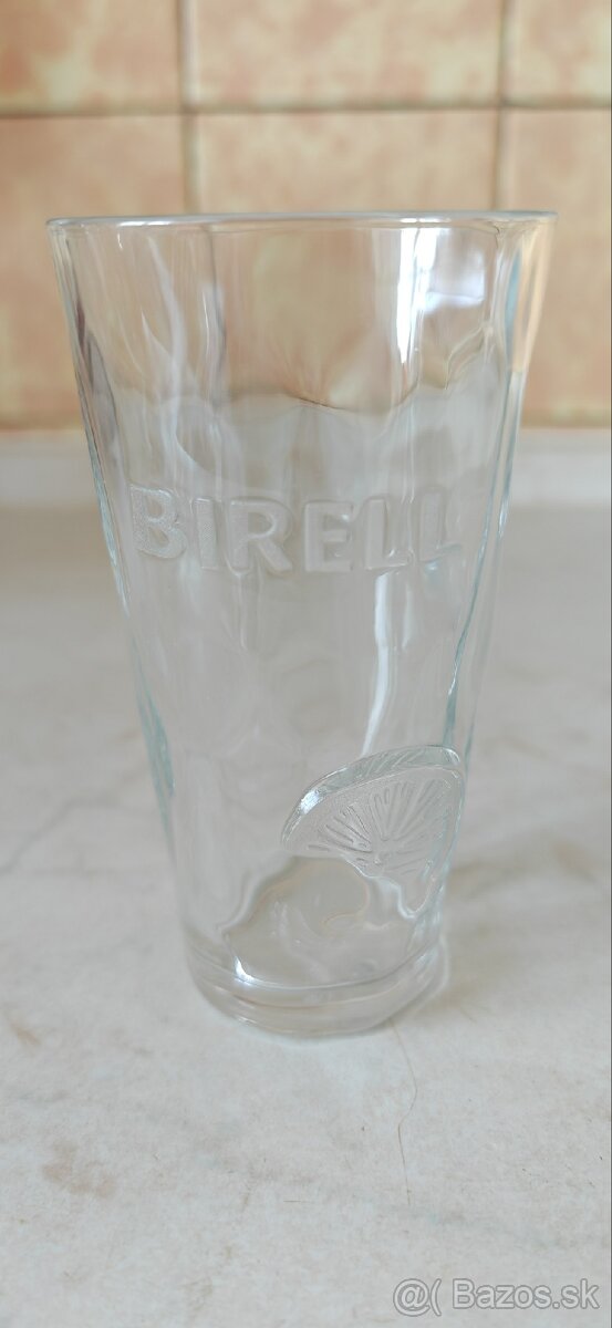 Predám rôzne poháre - 12