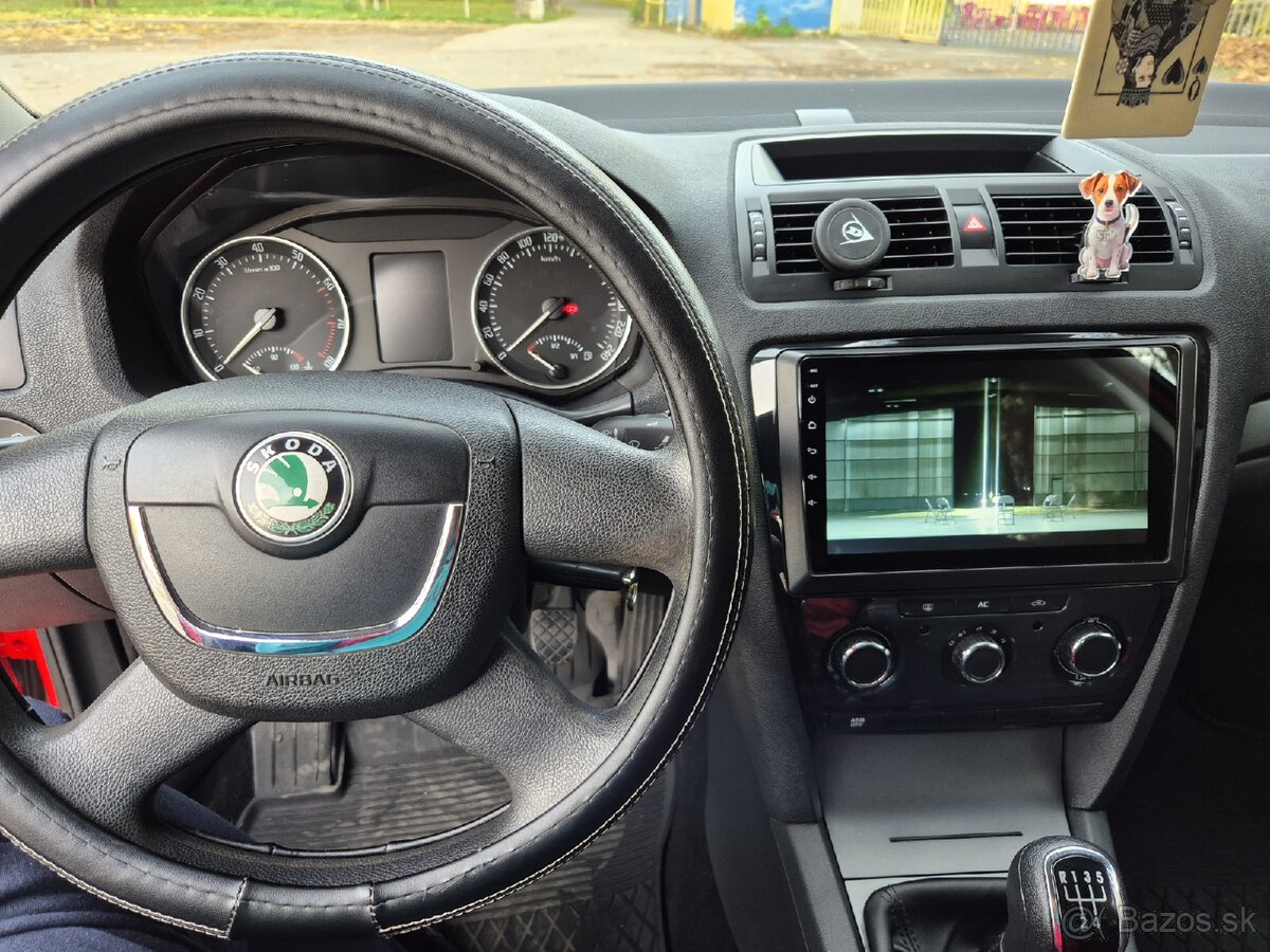 Škoda Octavia II Facelift 1.4 Benzín Nová STK - 12