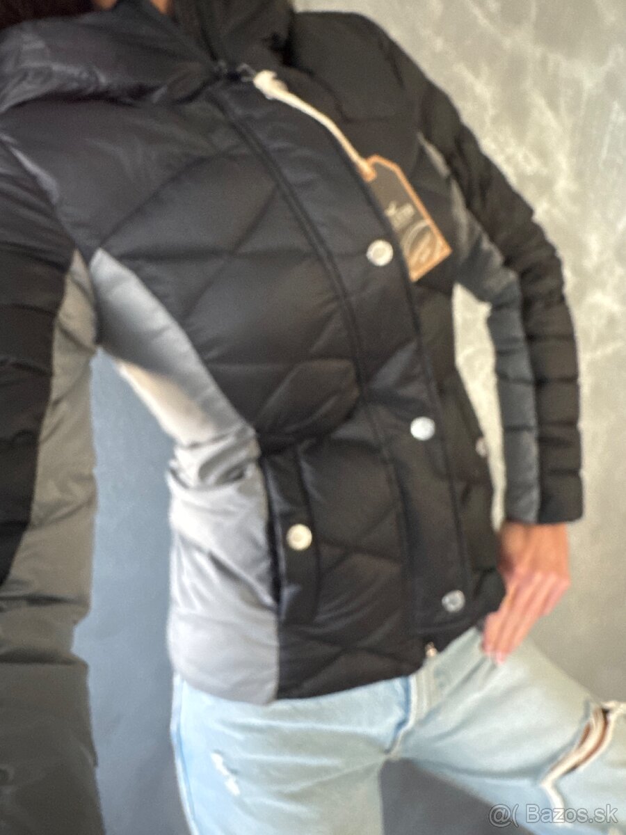 Dámska páperová bunda Hollister - 12