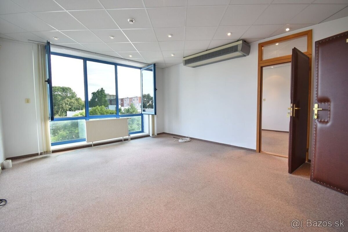Predaj administratívna budova 1200 m²,s pozemkom na výstavbu - 12
