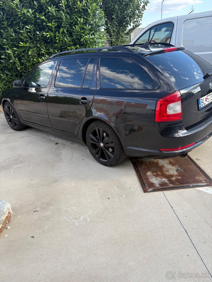 Octavia RS CR DSG - 12