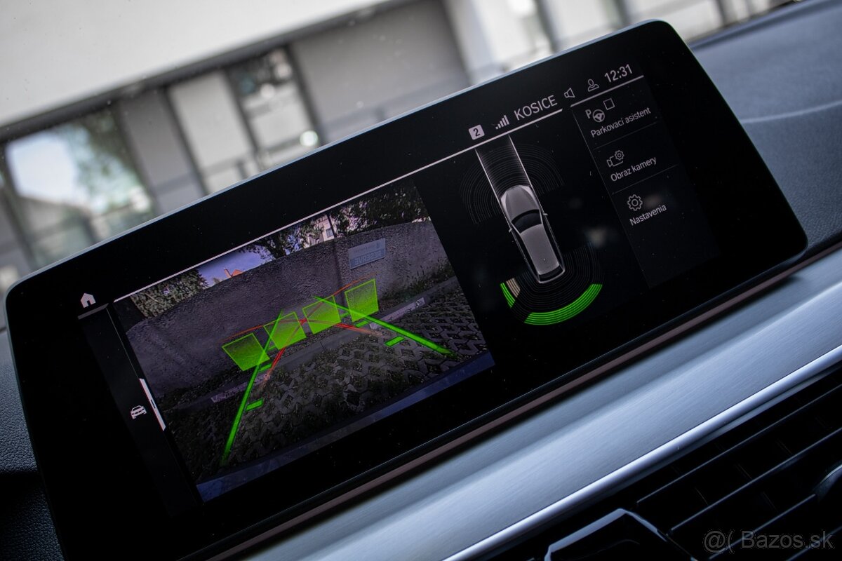 BMW Rad 5 Touring 530d xDrive A/T ODPOČET DPH - 12