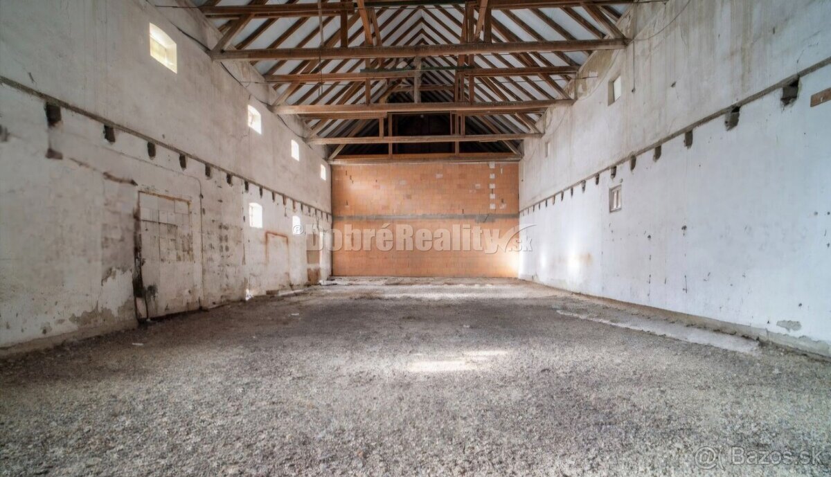 REZERVOVANÉ-objekt na bývanie aj podnikanie v centre obce Te - 12