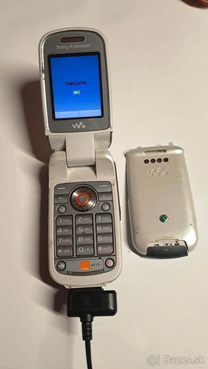 SONY ERICSSON staré tlačítkové - 12