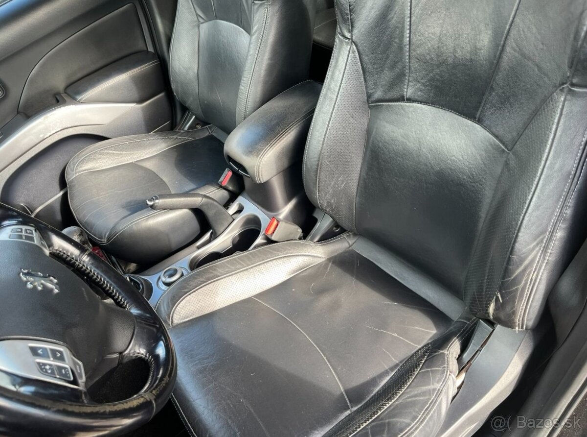 Pugeot 4007 2.2Hdi - 12