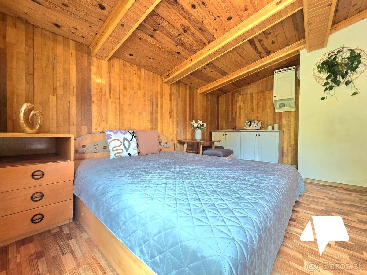 Predaj Podhájska- rodinný dom, 2 x chata a 4 x apartmán - 12