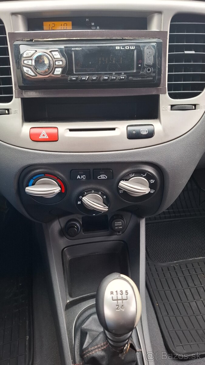 Kia Rio 1.4 71kw rv.2007 - 12