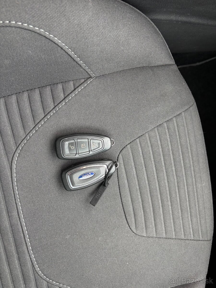 Predám FORD FOCUS 1,0 EcoBoost - 12