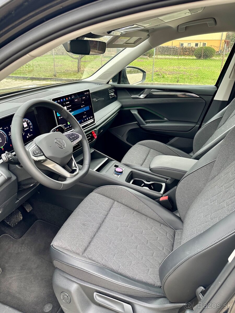VW Tiguan Life 2.0 TDI DSG - 12