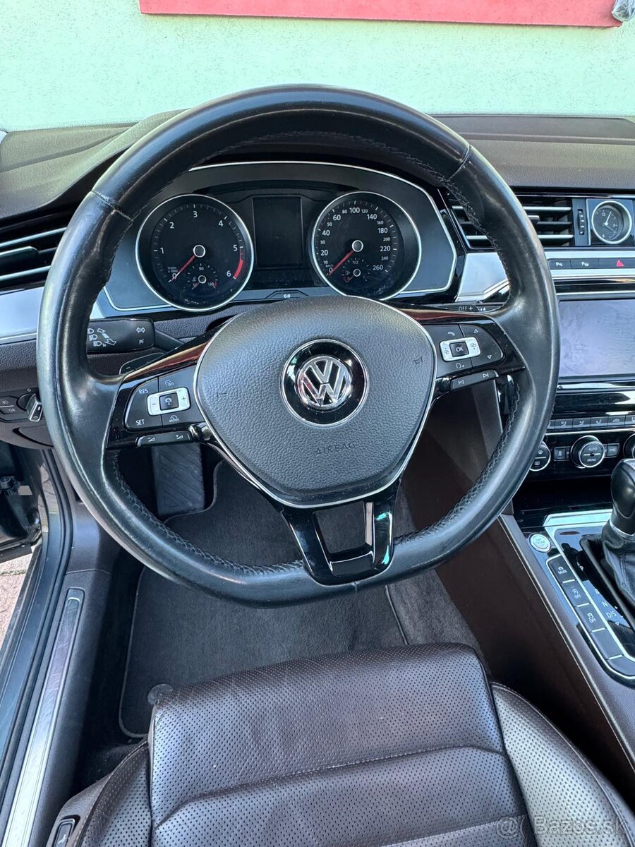Volkswagen Passat Variant 2.0TDI DSG - 12