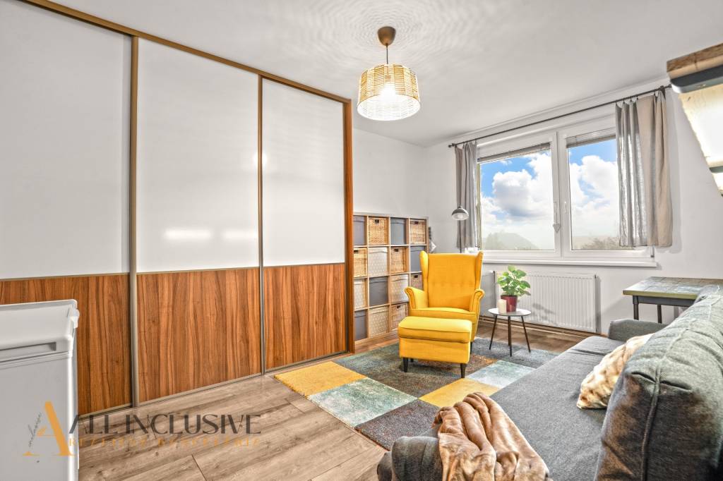 ALL INCLUSIVE I KOMPLET ZREKONŚTRUOVANÝ 3 IZBOVÝ BYT S BALKÓ - 12