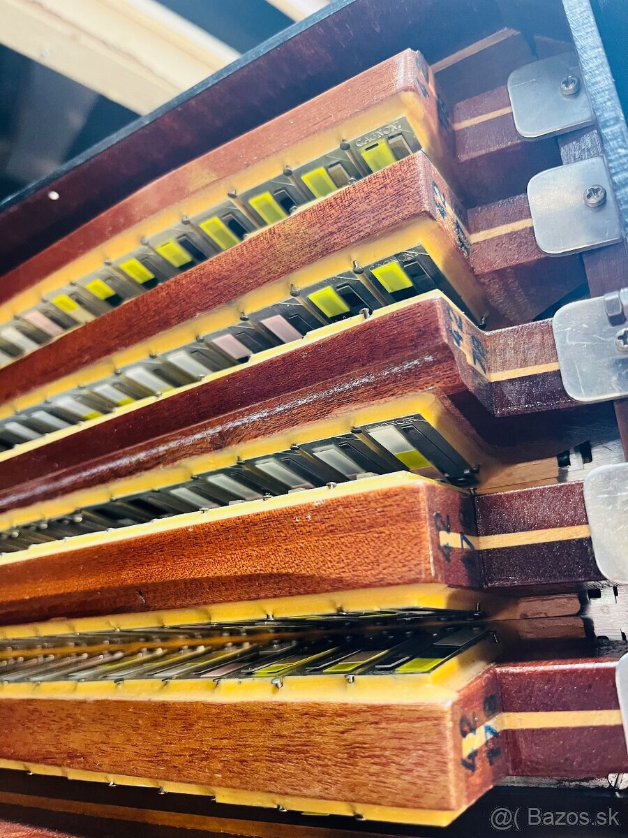 Predám nemeckú heligónku Hohner Overture V 5 hlasná, CF + po - 12