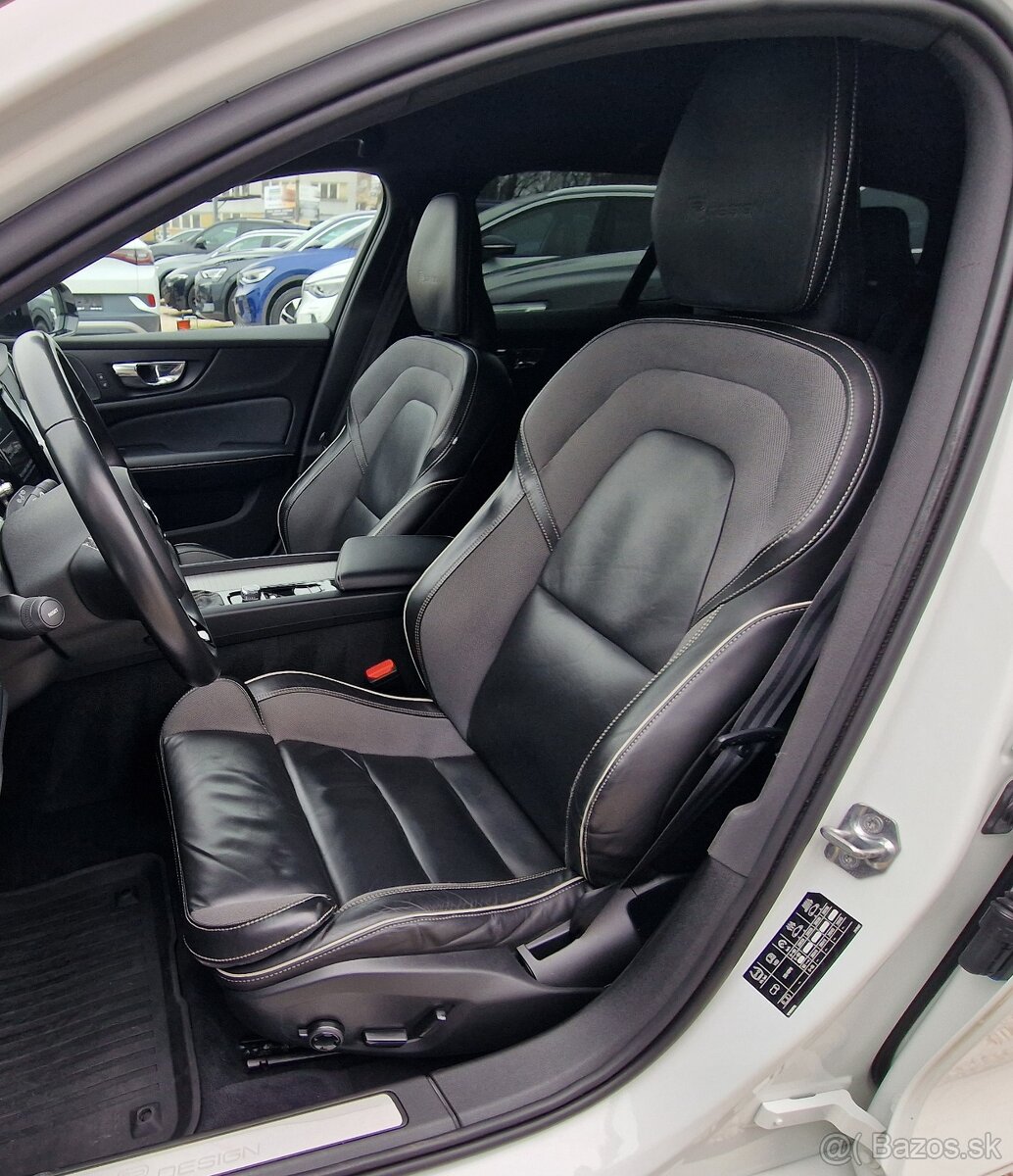 VOLVO V60 D3 R-DESIGN A/T - 12