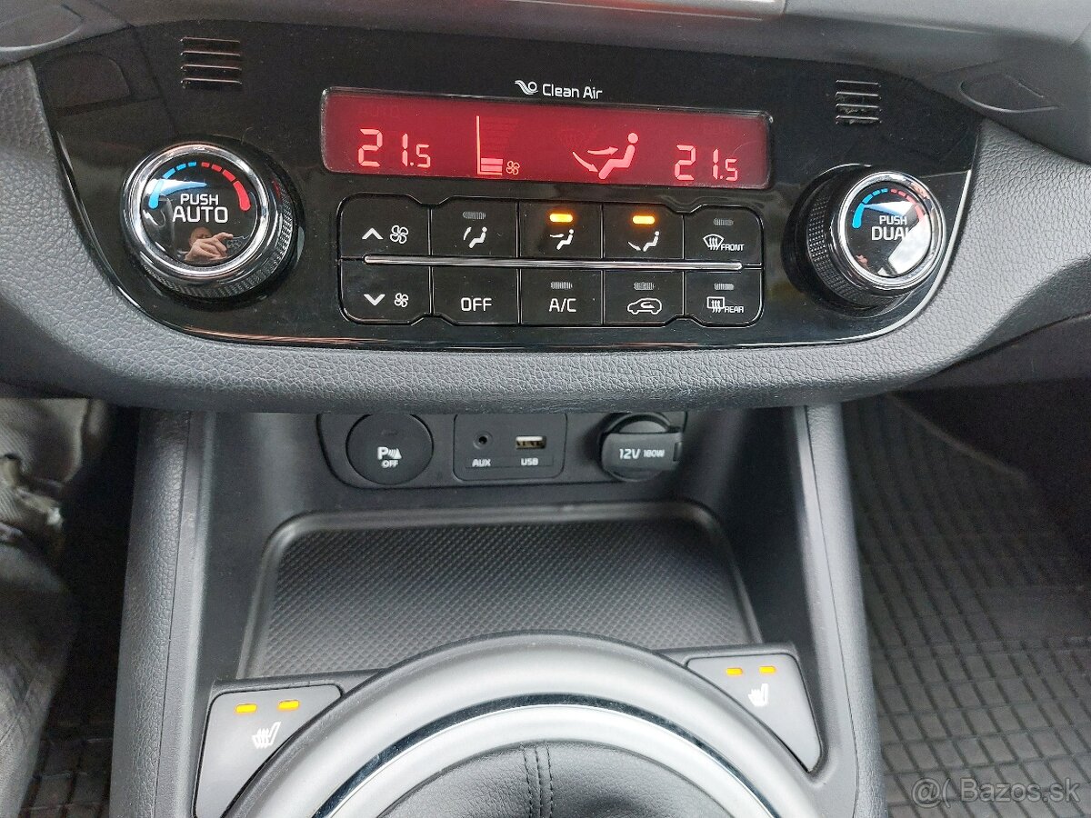 Kia Sportage 2.0 CRDi 4WD Gold - 12