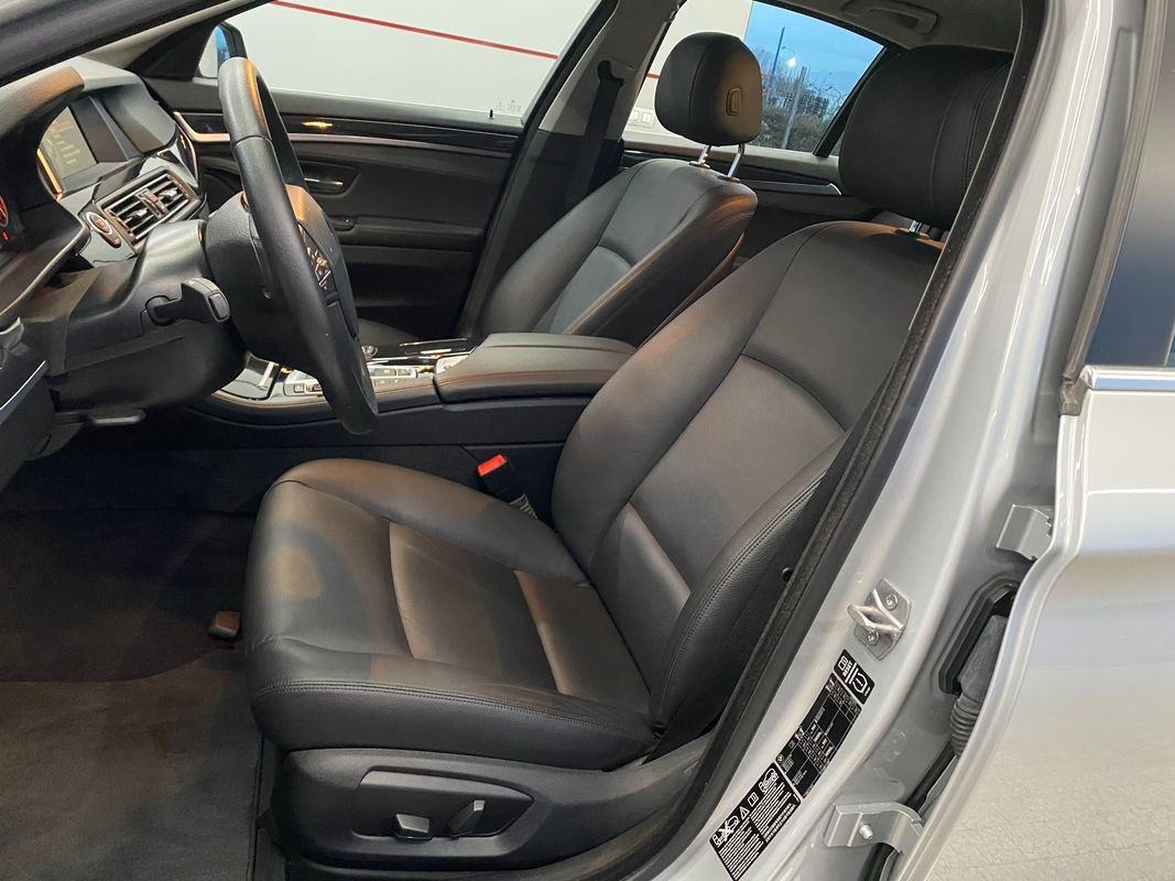 BMW 520d xDrive A/T 140 kw - 12