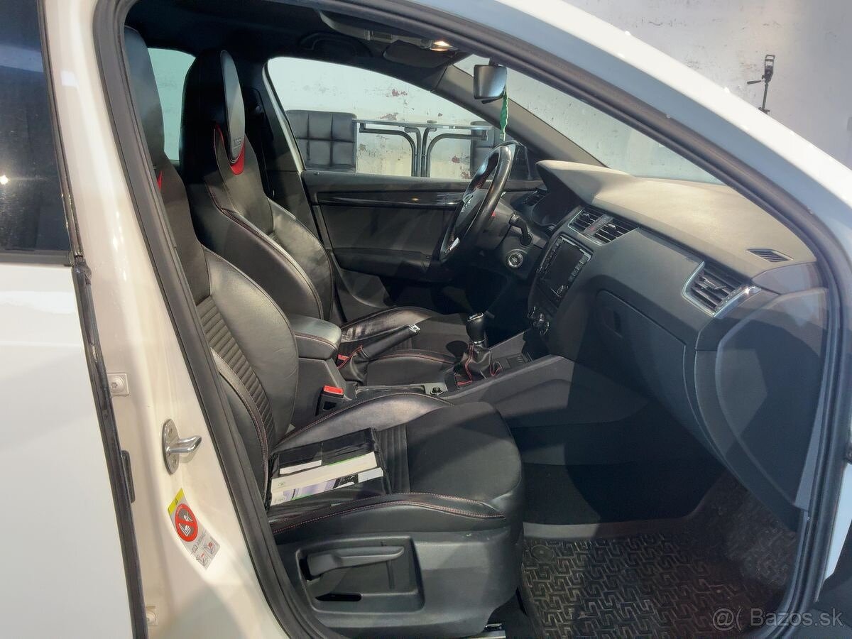 Škoda Octavia 2.0 TDI RS - 12