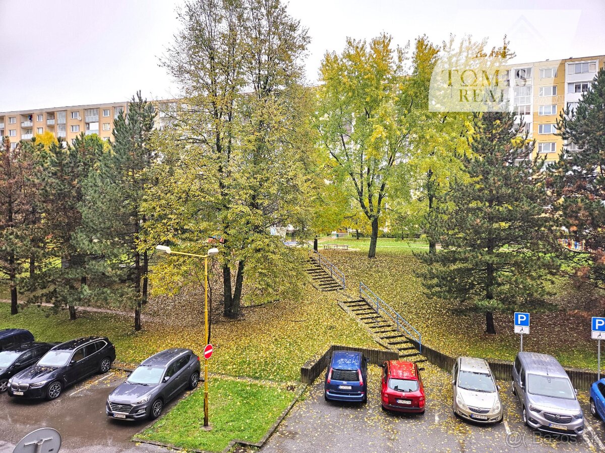 ŤAHANOVCE - 4 izbový byt 80 m2, Budapeštianska - 12