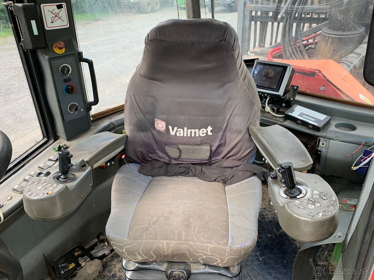Vyvážečka VALMET 860.3 - 12