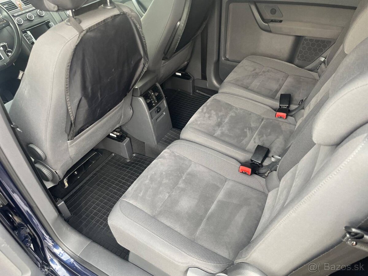 Volkswagen Touran 1.6 TDI Premium Comfortline DSG - 12