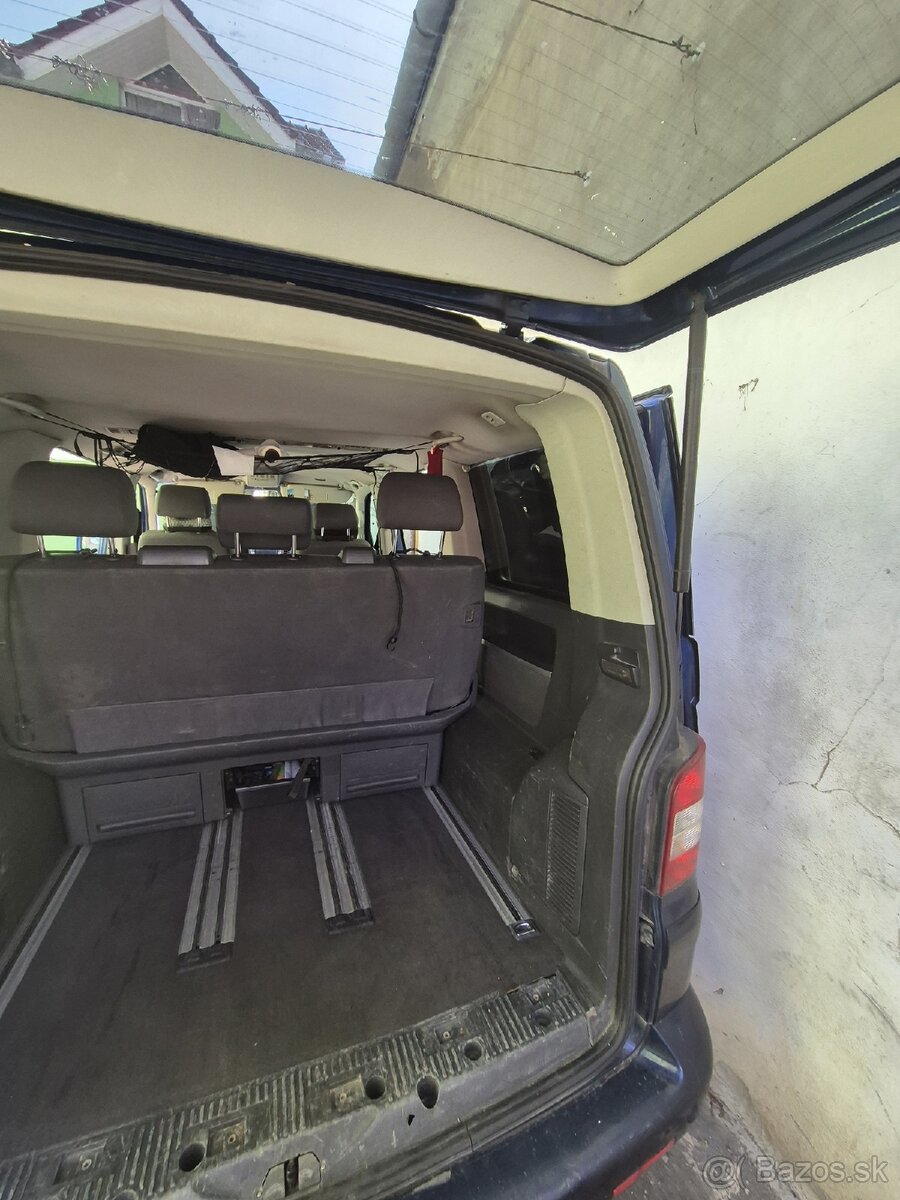 Predám VW T5 MULTIVAN comfort line - 12