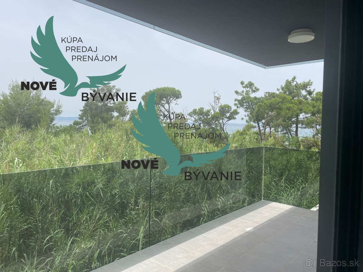 Luxusná novostavba len 70m od mora s výhľadom na more v Chor - 12