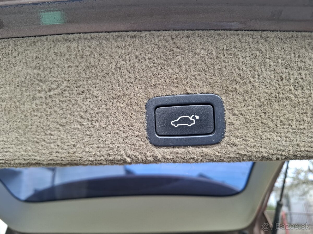 XC 60 151KW - 12