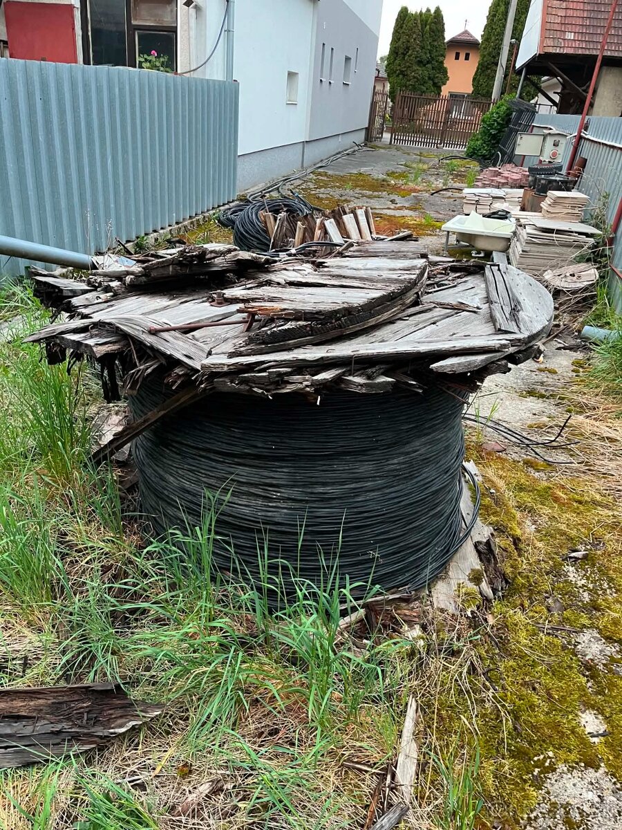 Predám pevné silové káble a elektrický kábel. - 12