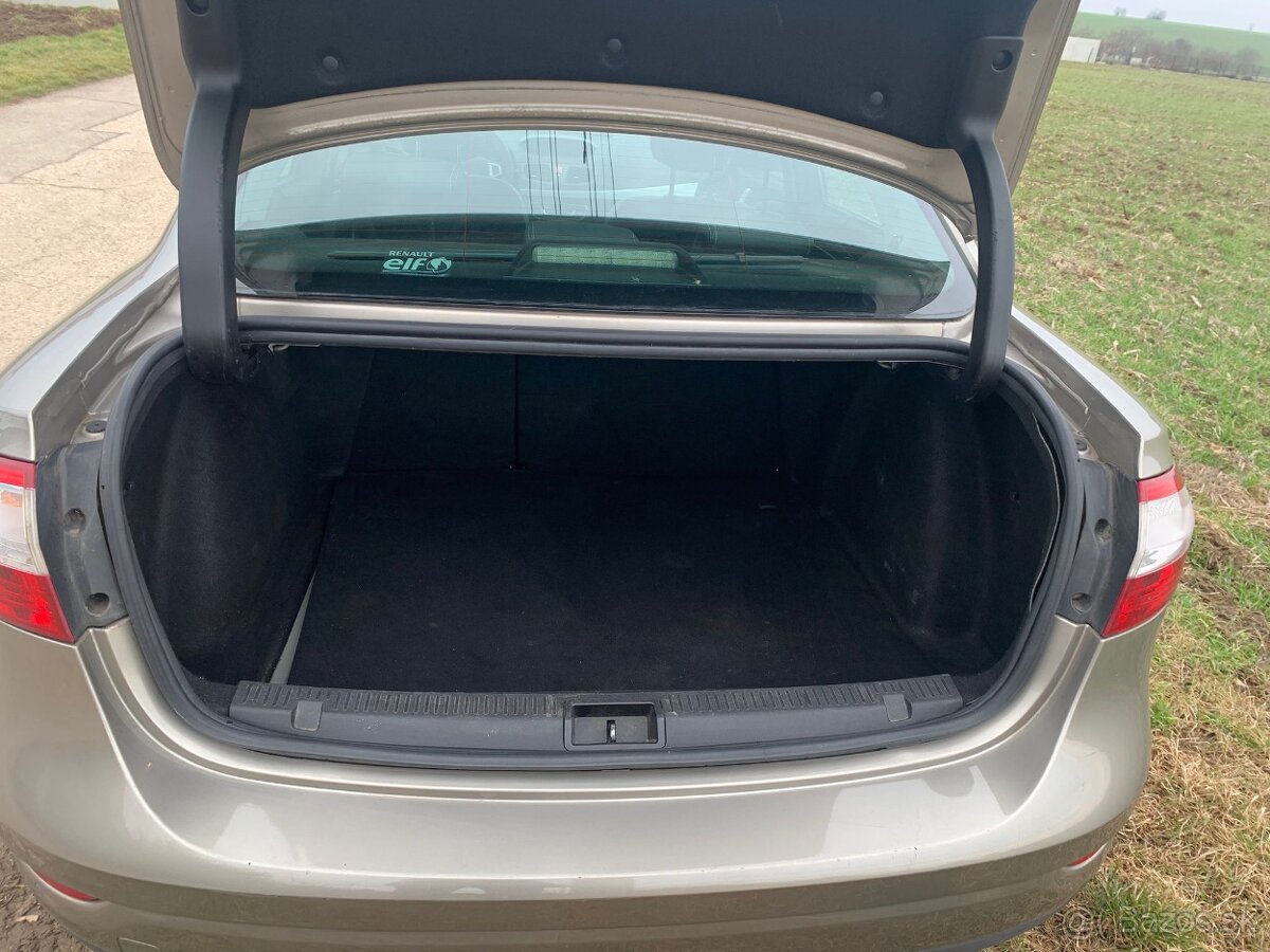 Renault Fluence 1.5 dci - 12