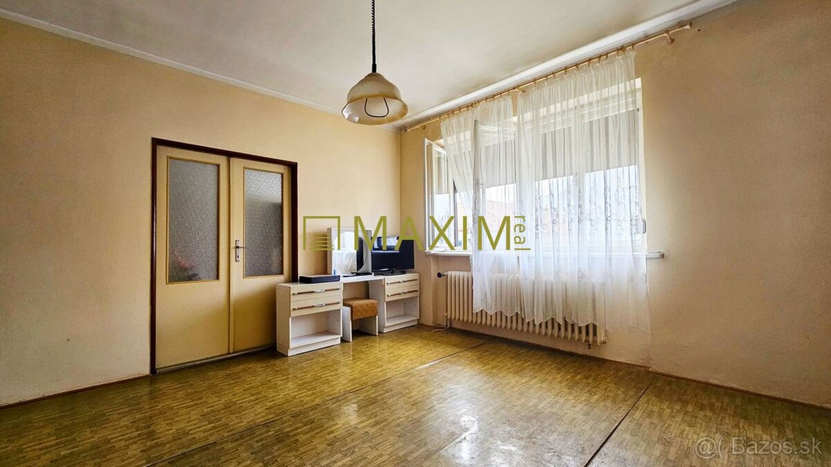 Ponúkame na predaj Rodinný dom v Čuňove na ulici Dlhá - 12