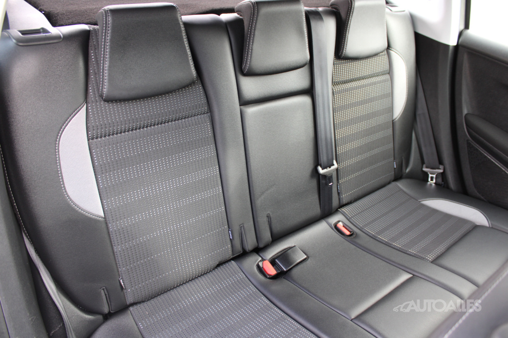 Peugeot 2008 1,2 e-THP 81 kW ALL - 12