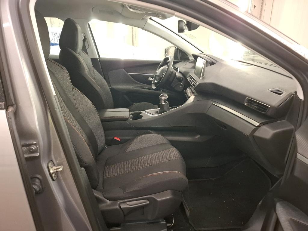 Peugeot 3008 2019 1.2 PURETECH 130ps - 12
