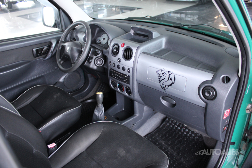 Peugeot Partner 1,6 HDi 66 kW - 12