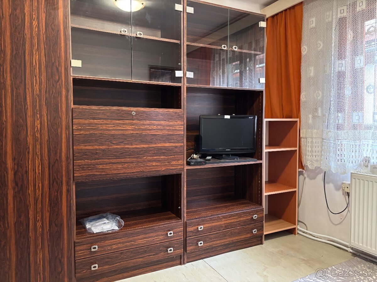 jednoizbový byt - 12