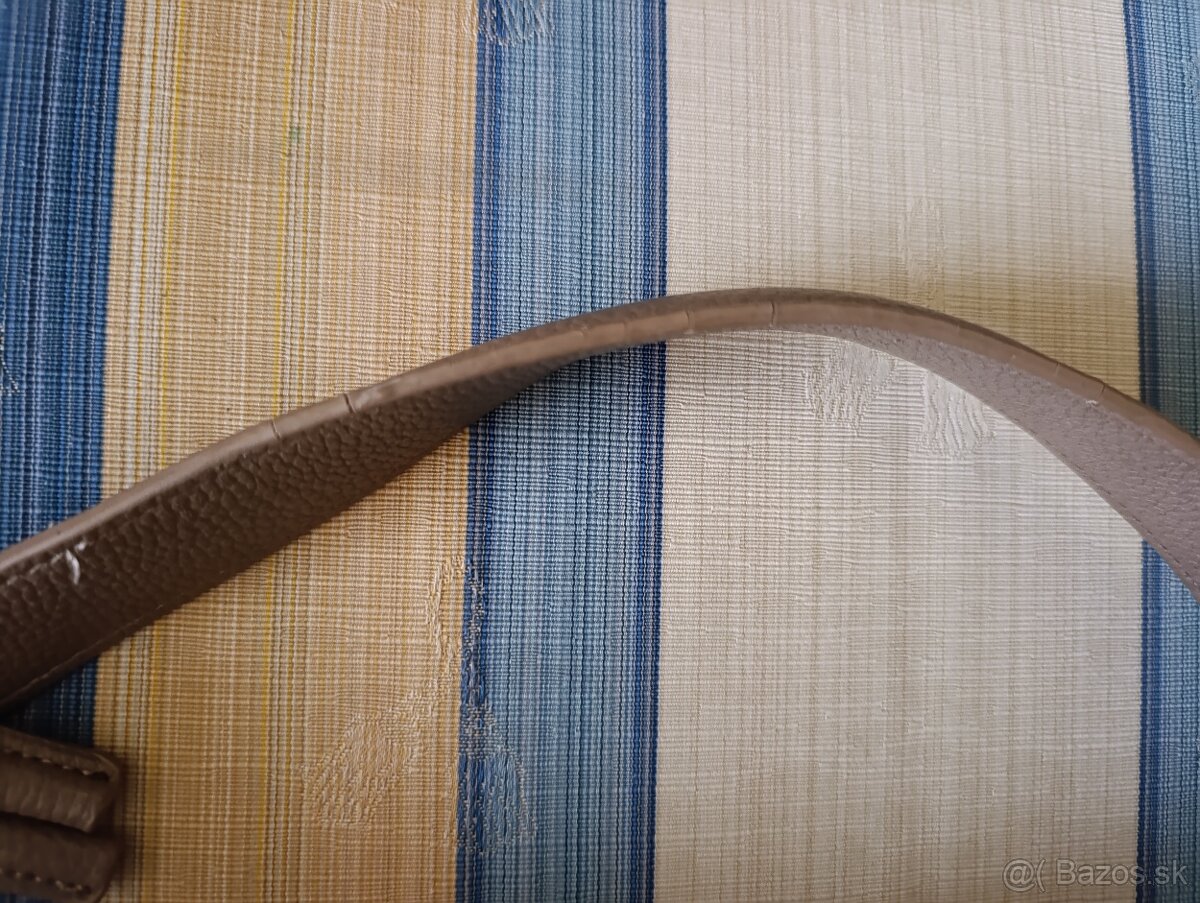 Väčšia kabelka - 12