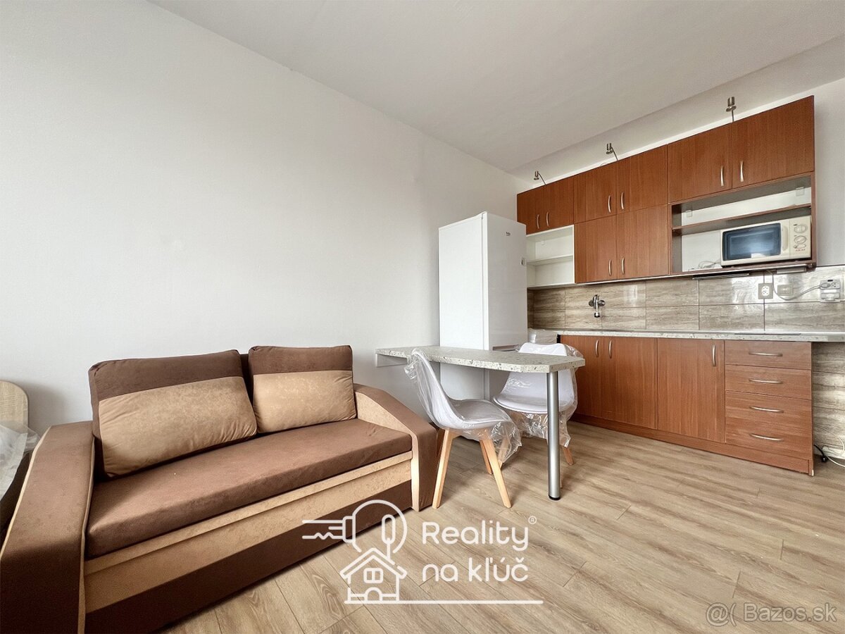 Na prenájom zariadená garsónka po kompletnej rekonštrukcii - 12