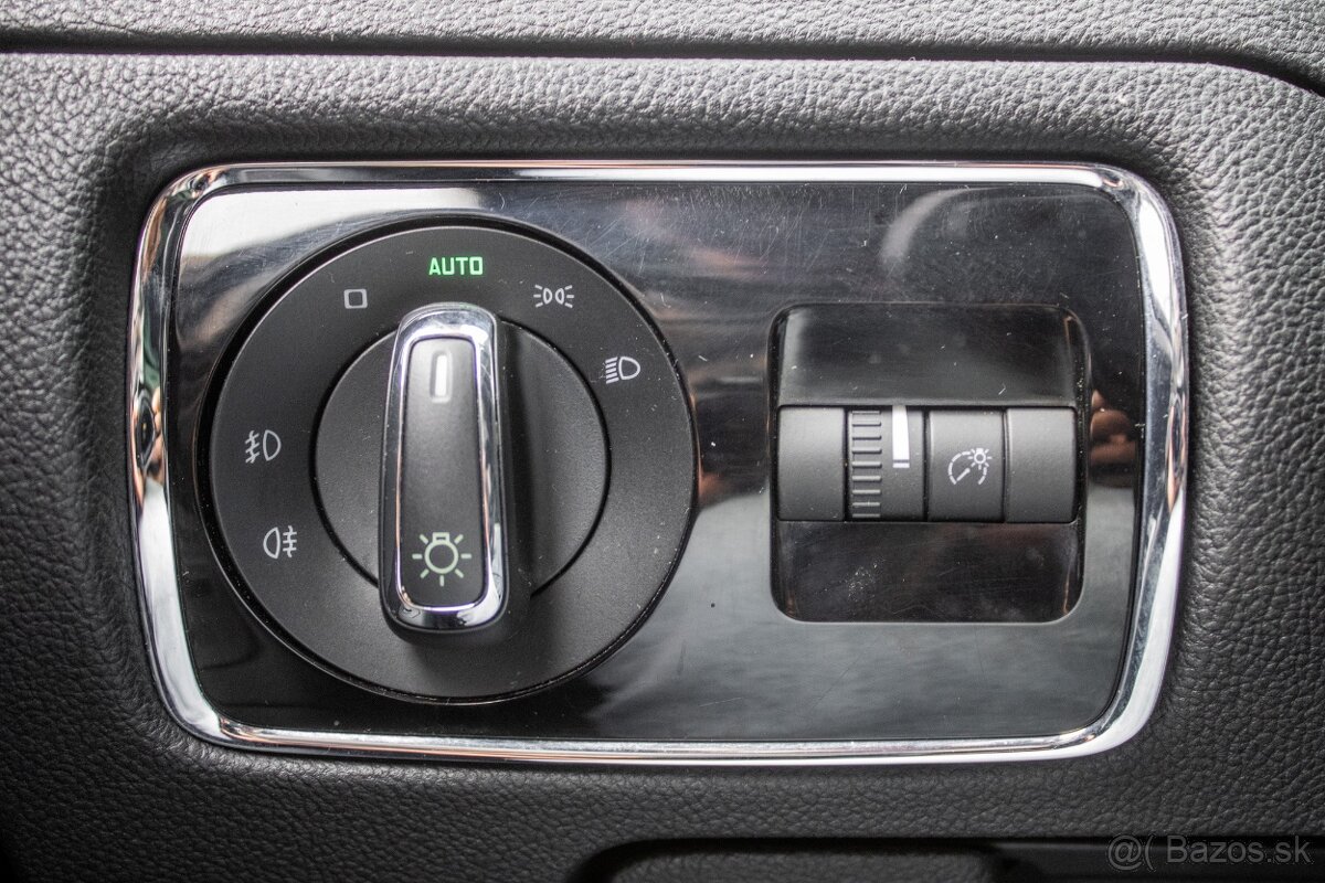 Škoda Superb Combi 2.0 TDI 4x4 DSG - 12