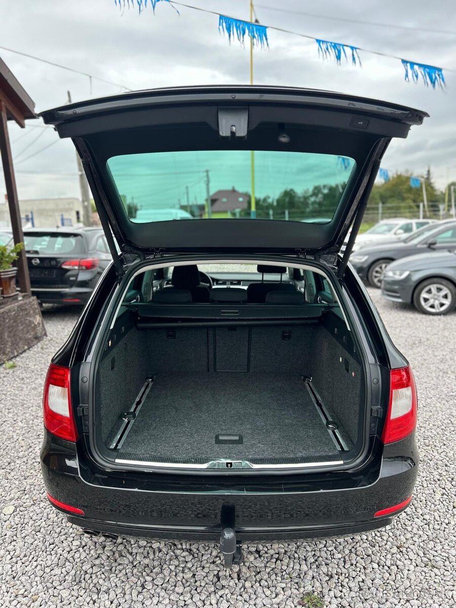Škoda Superb Combi - 12